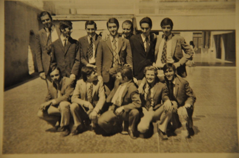 "promocion 1971 Alumnos de Esc. de Com.M.Belgrano" de Jose Alberto Vicente