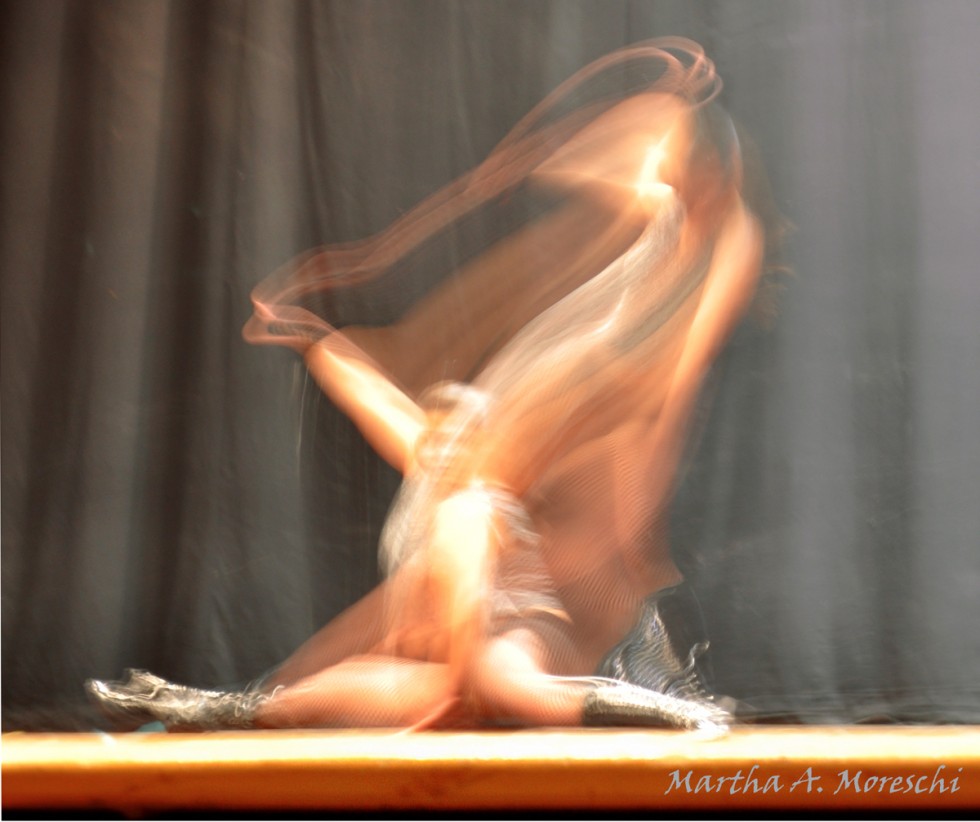 "Danza moderna" de Martha A. Moreschi