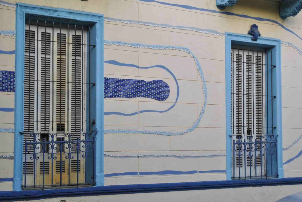 "Ventanas azules" de Patricia Ins Arata