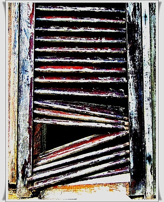 "Puerta quebrada" de Valeria Montrfano