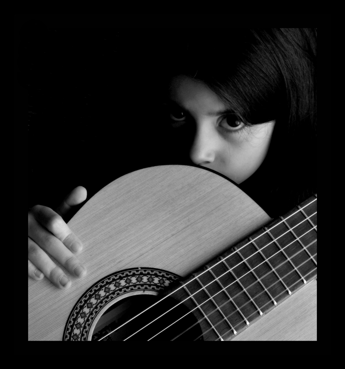 "Guitarra mia" de Lorna Aguirre