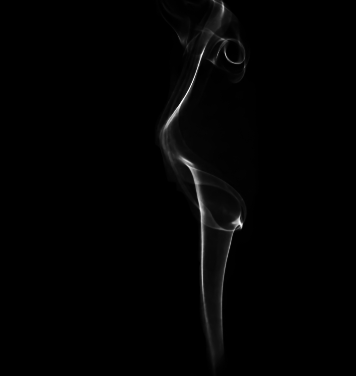 "Perfil al humo" de Valeria Yevara