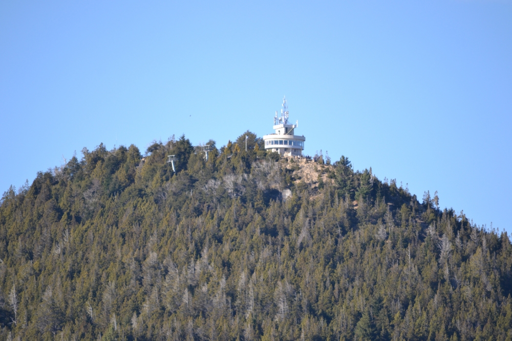 "Confiteria giratoria en Cerro Otto - Bariloche" de Eduardo Jorge Pompei