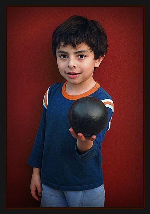 "`Juguemos al bowling`" de Anibal Roberto Uslenghi