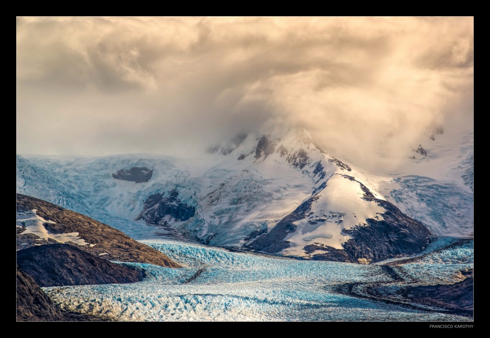 "El magnifico Glaciar Upsala!!" de Francisco Karothy