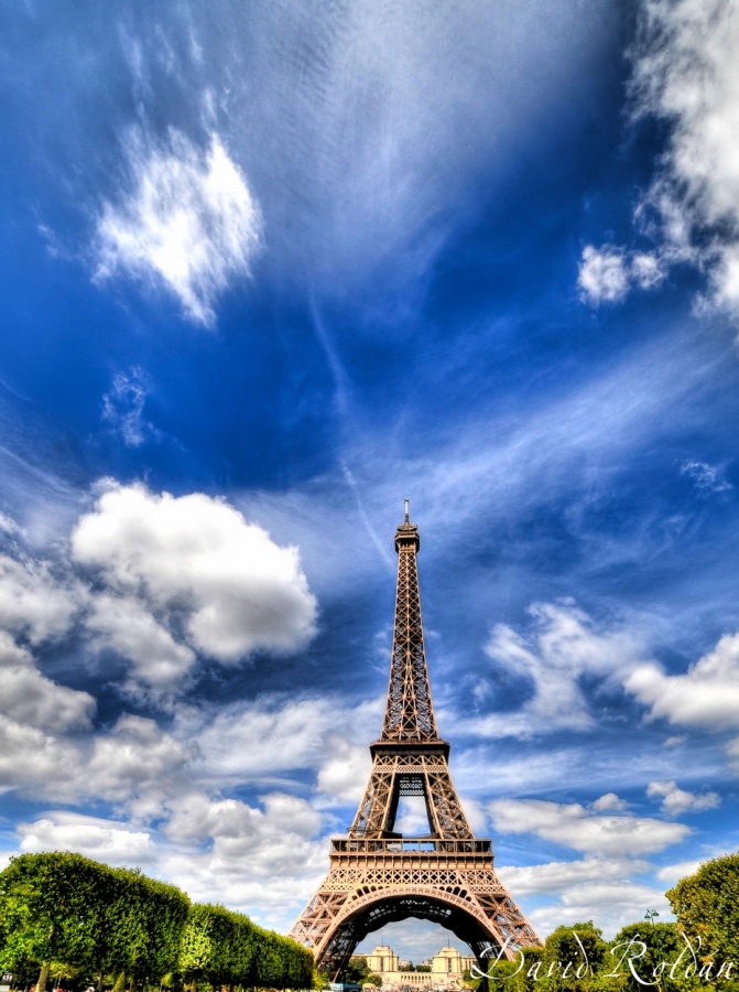 "la clbre Tour Eiffel" de David Roldn