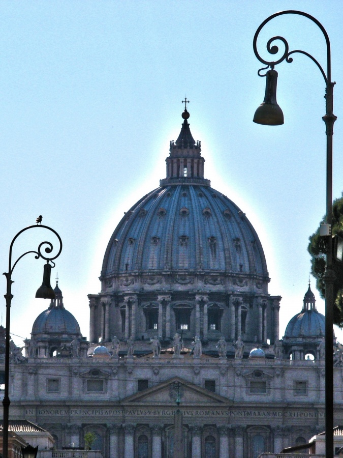 "El Vaticano" de Carlos D. Cristina Miguel