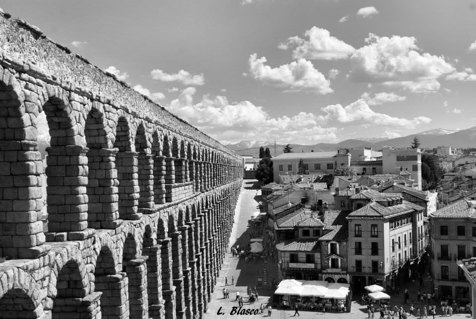 "Acueducto de Segovia" de Luis Blasco Martin