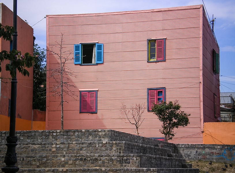 "Casa rosada" de Anbal H. Lpez