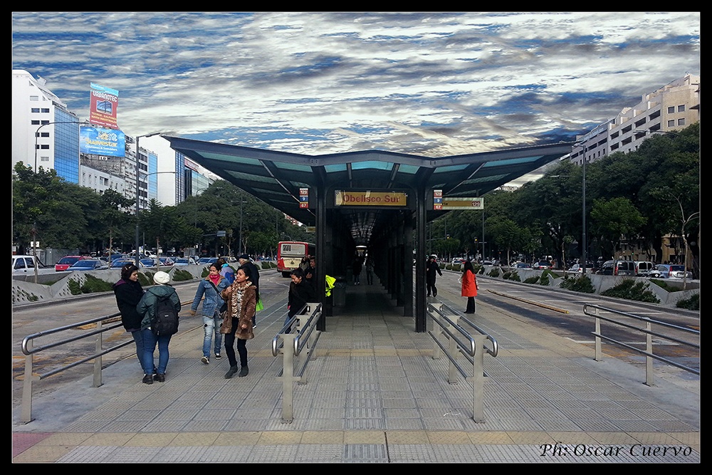 "Metrobus" de Oscar Cuervo