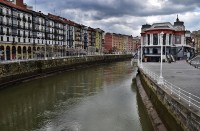 rio Nervion -Bilbao- Espaa
