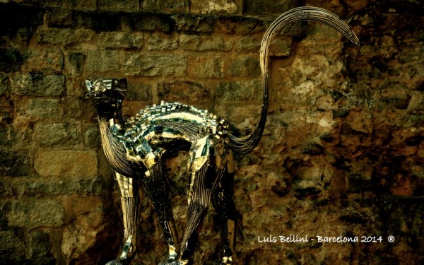 Foto 1/Esculturas de Metal en Barcelona