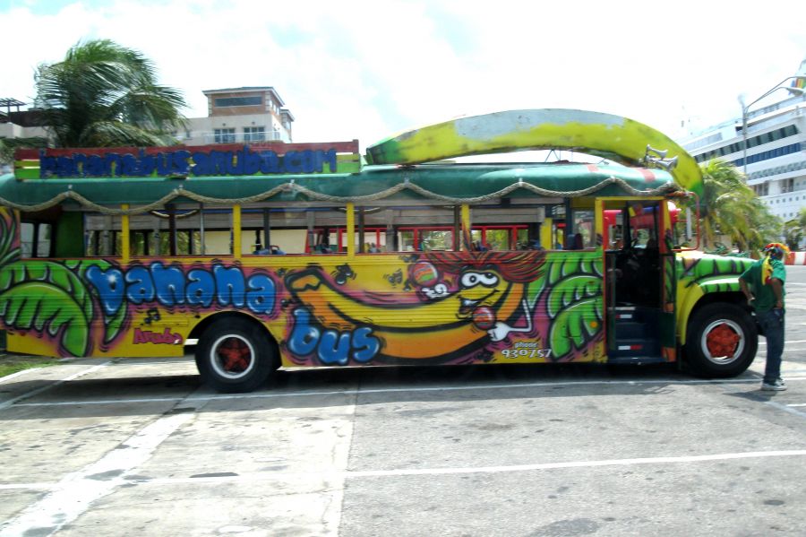 FotoRevista / Convocatoria / banana bus de Eduardo Dutto