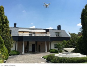 ¿Hace falta licencia para volar un dron?