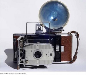 La historia detrás de la primera cámara Polaroid, que acaba de cumplir 69 años