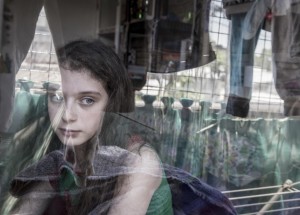 El fotógrafo Karl Mancini retrata el horror del `feminicidio` en Argentina