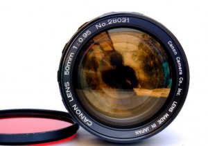 Alguien va a pagar más de 65.000 dólares en Ebay por un Canon 50 mm f0.95 robado