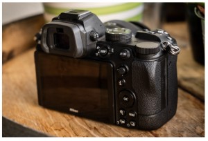 Nikon Z5, la D750 sin espejo?
