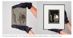 Una subasta de fotos como NFT propone destruir los negativos originales de 1910