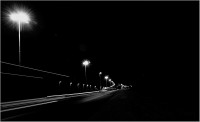 Es noche en la autopista
