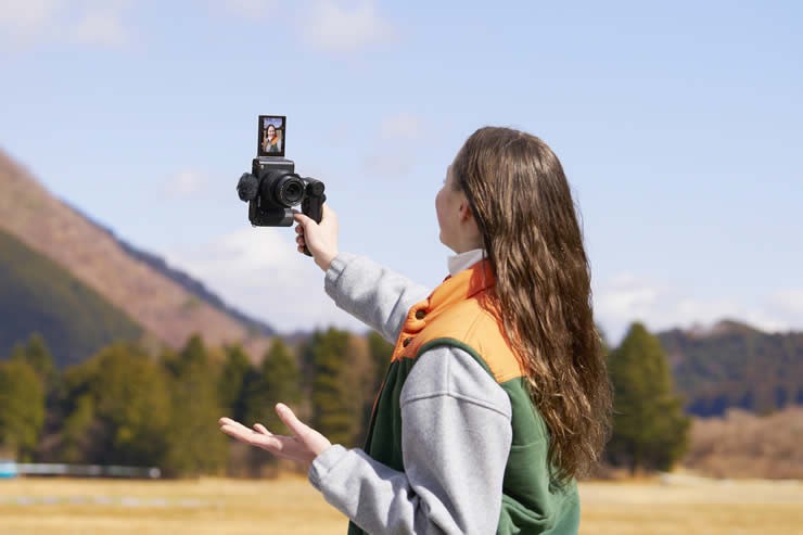Sony presenta la nueva cámara para vlogs full-frame ZV-E1