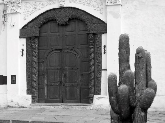 "Puerta Historica" de Roberto Bernabitti