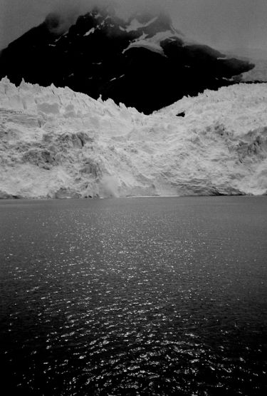 "Frente del Glaciar Upsala" de Eli - Elisabet Ferrari