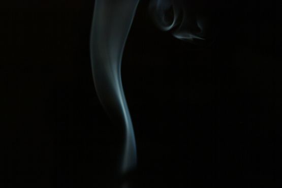 "El humo es como  luz" de Carmen Nievas