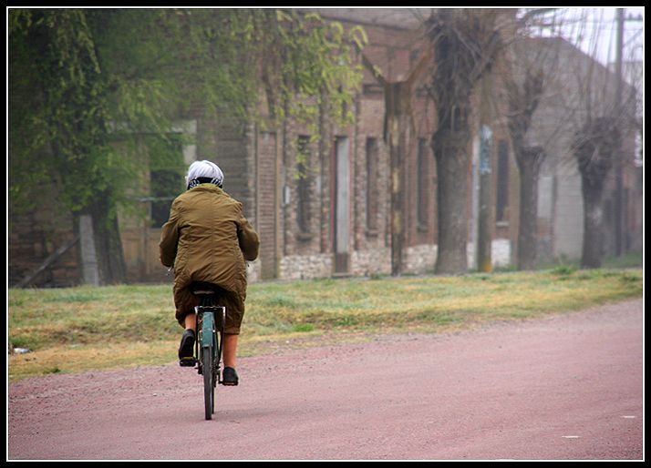 "En bicicleta" de Eli - Elisabet Ferrari