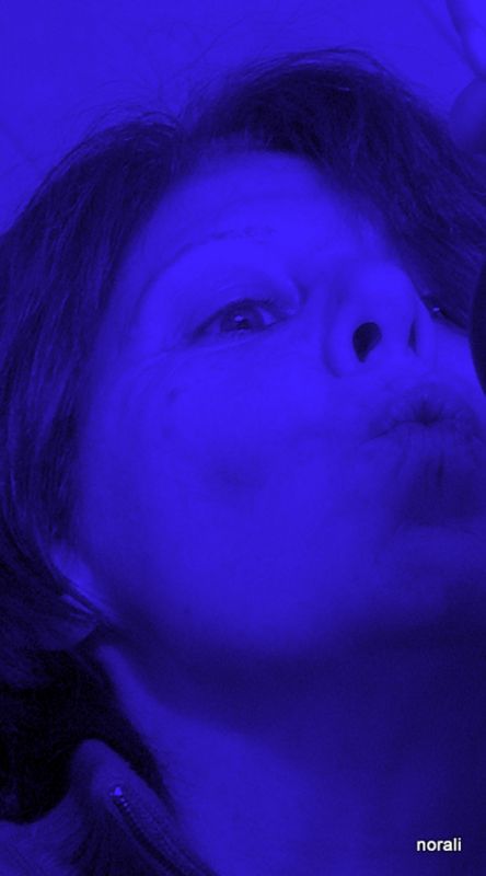 "Un beso Azul" de Nora Lilian Iturbide ( Noral )