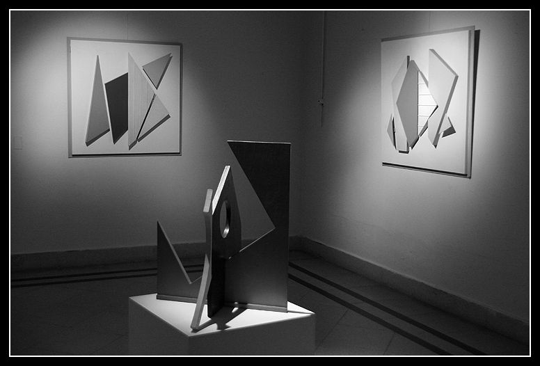 "Luces y geometras" de Eli - Elisabet Ferrari