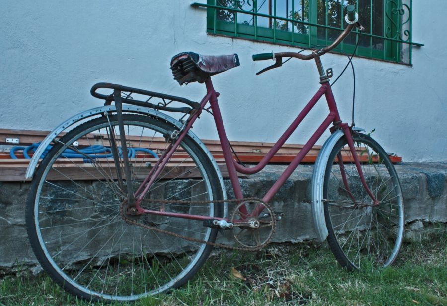 "Mi bicicleta roja" de Carmen Nievas
