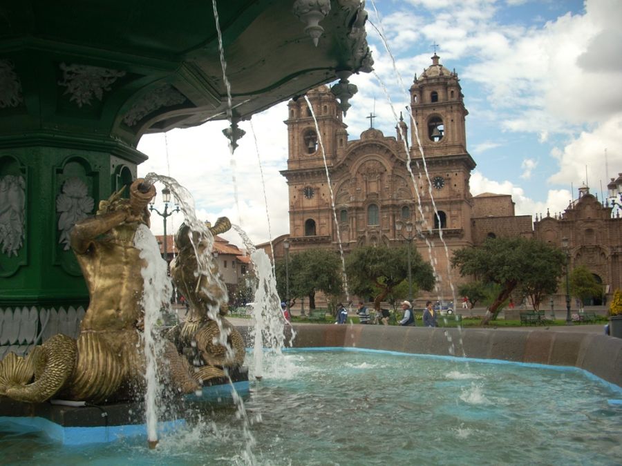 "plaza de armas -cusco" de Hugo Carballo (oxido)