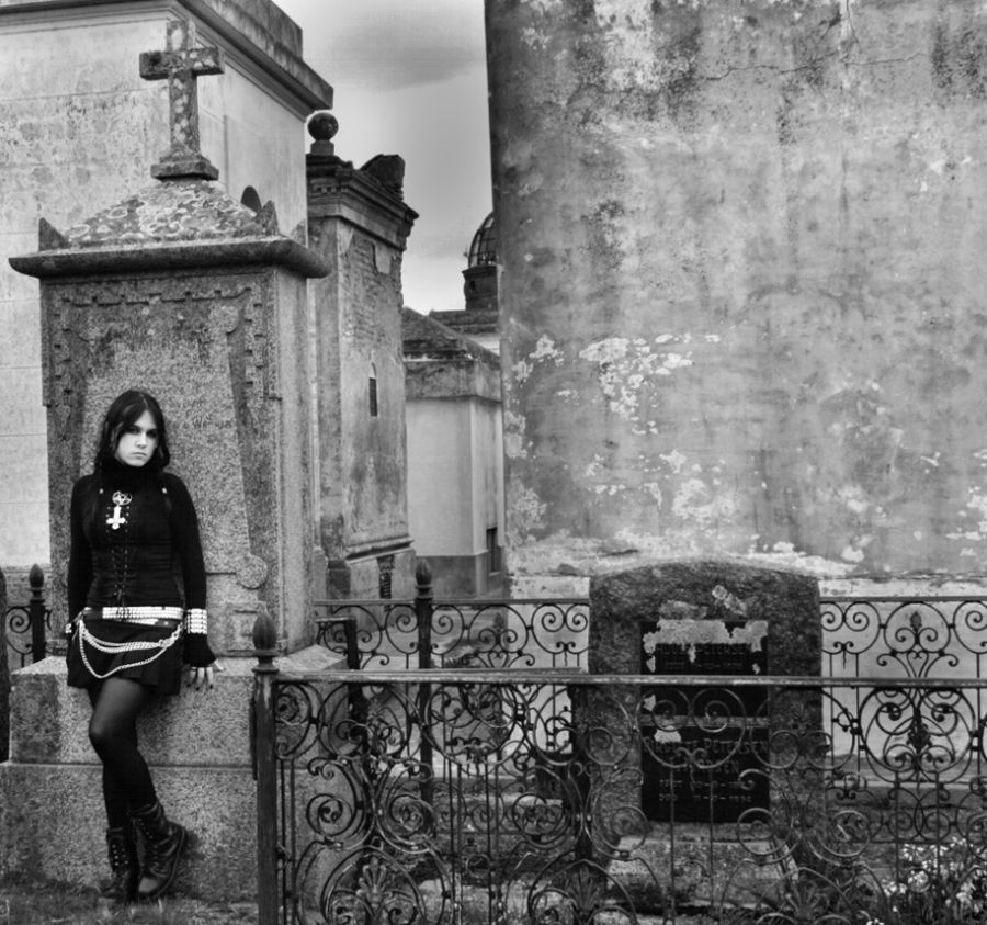 "Gothic girl III" de Carmen Nievas
