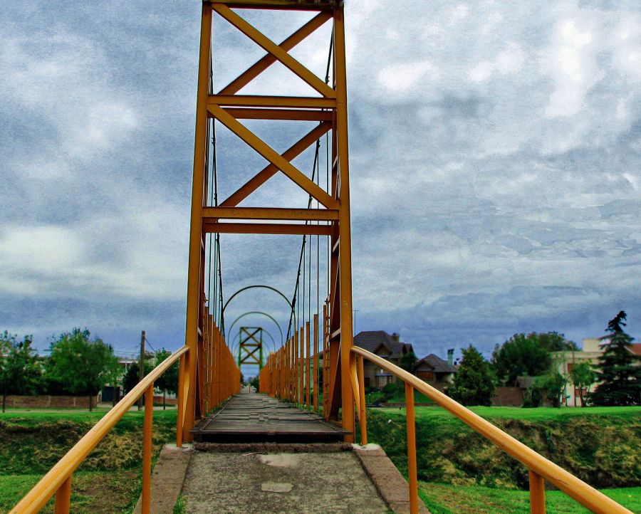 "El puente colgante" de Manuel Raul Pantin Rivero