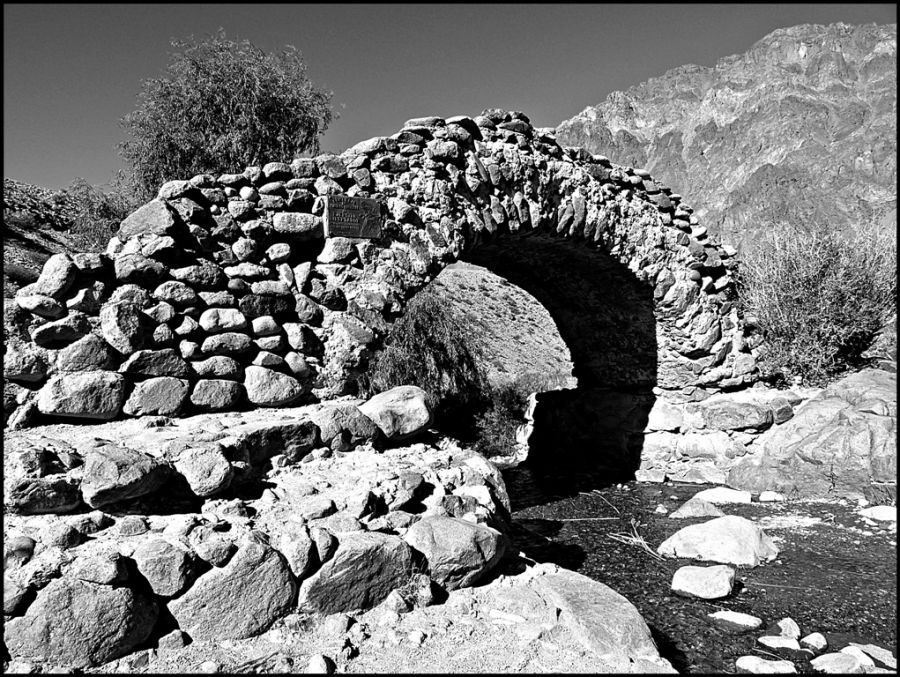 "El Puente de Piedra" de Alberto Elizalde