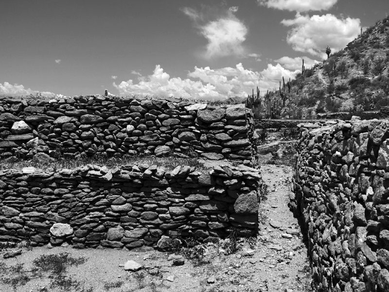 "Ruinas de los Quilmes" de Eli - Elisabet Ferrari