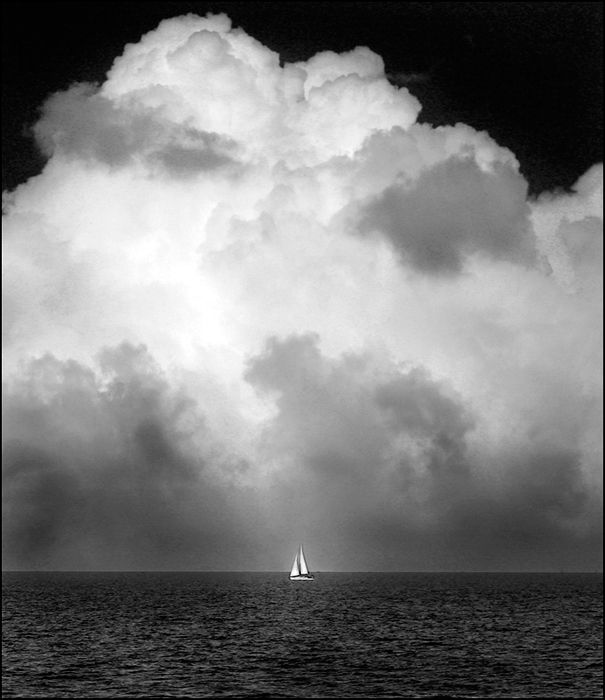 "Velero en la tormenta" de Walter Belfiore