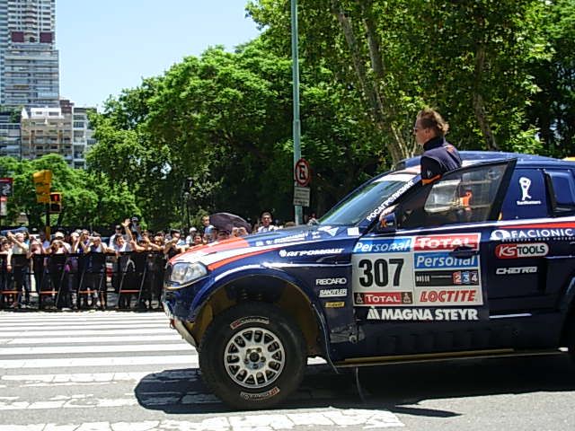 "Rally (no Dakar) en Palermo" de Mercedes Orden