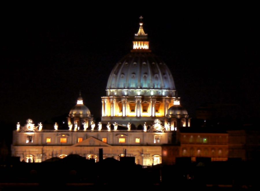 "Vaticano en nocturno" de Guillermo H. Buchholz