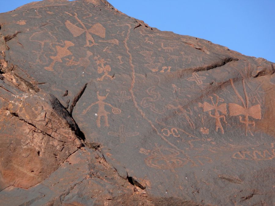"Petroglifos en Talampaya" de Juan Carlos Barilari
