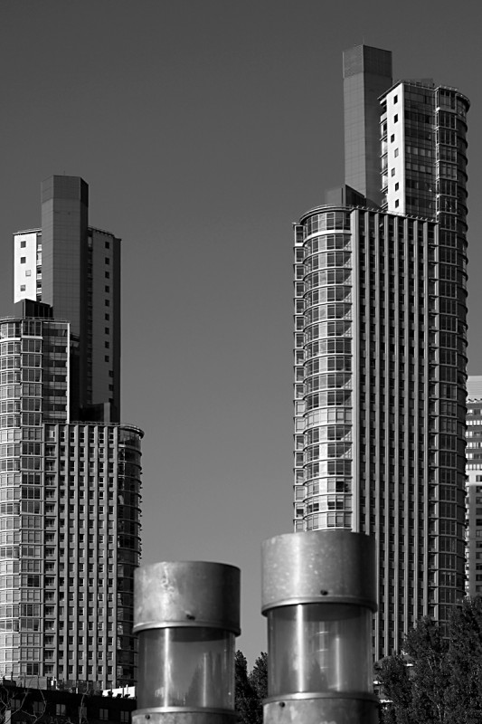 "Gigantes de acero y cemento" de Jos Ignacio Barrionuevo