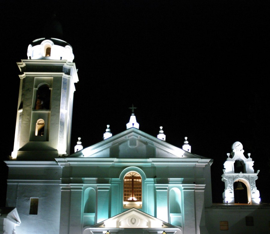 "Basilica Del Pilar" de Ricardo Luis Zedler
