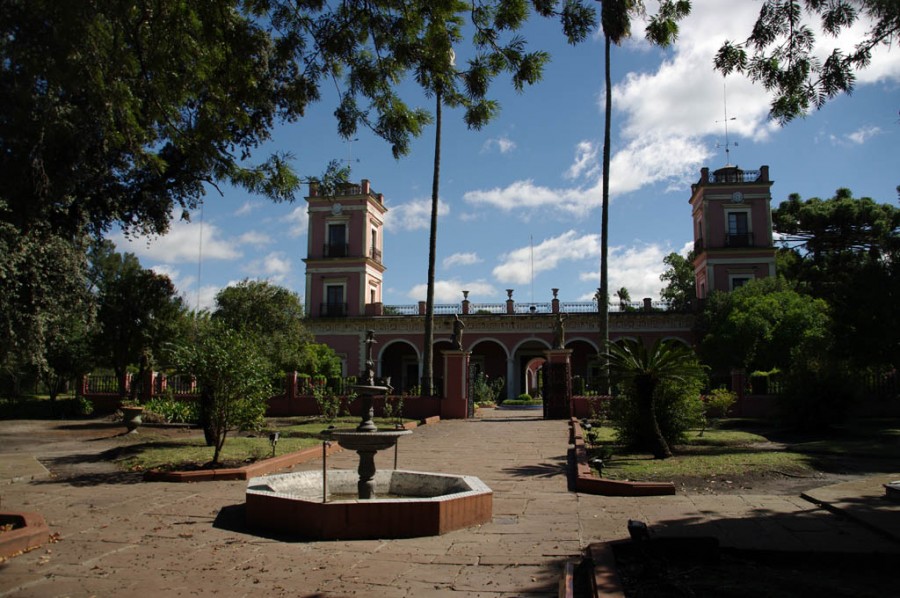 "Palacio San Jose" de Ricardo Luis Zedler
