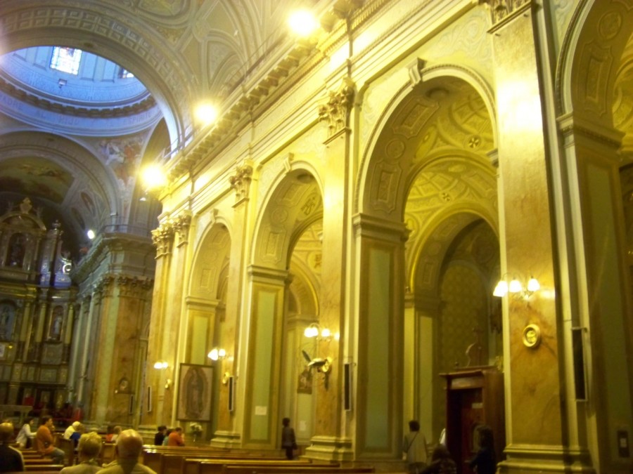 "Iglesia de San Luis" de Arnoldo Ripoll