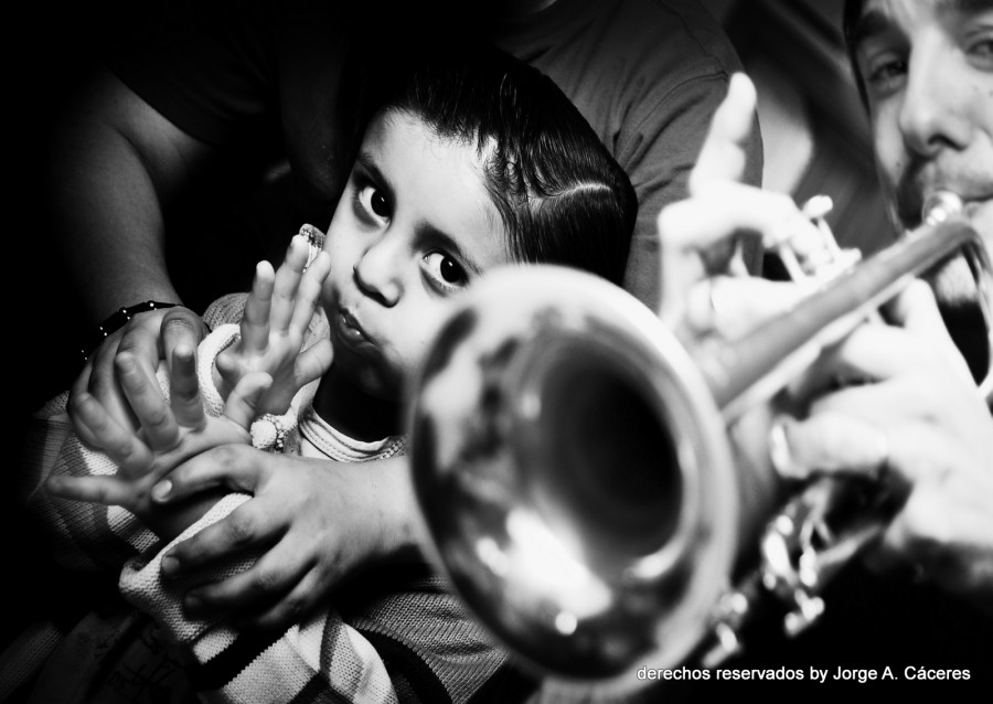 "`l trompetista`" de Jorge A. Cceres