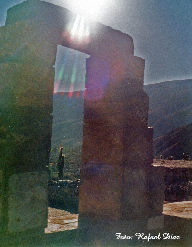 "El Portal del Sol - Tilcara" de Rafael A. J. Daz
