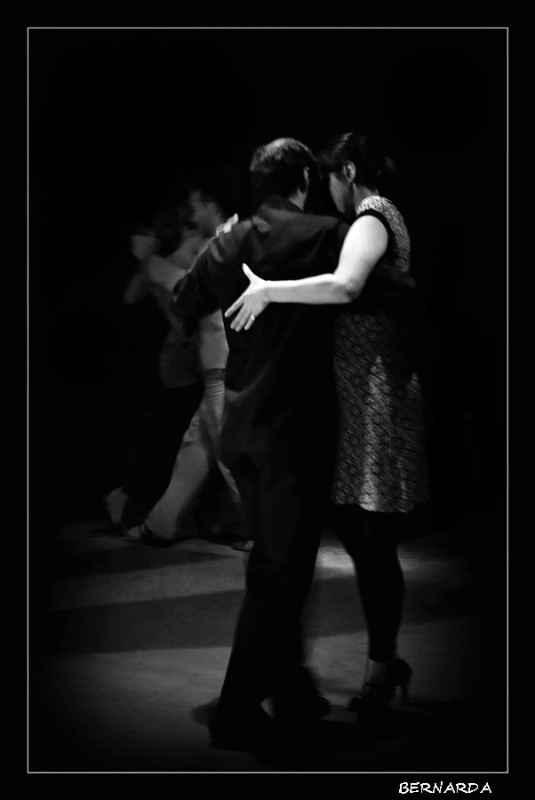 "As se baila el tango" de Bernarda Ballesteros