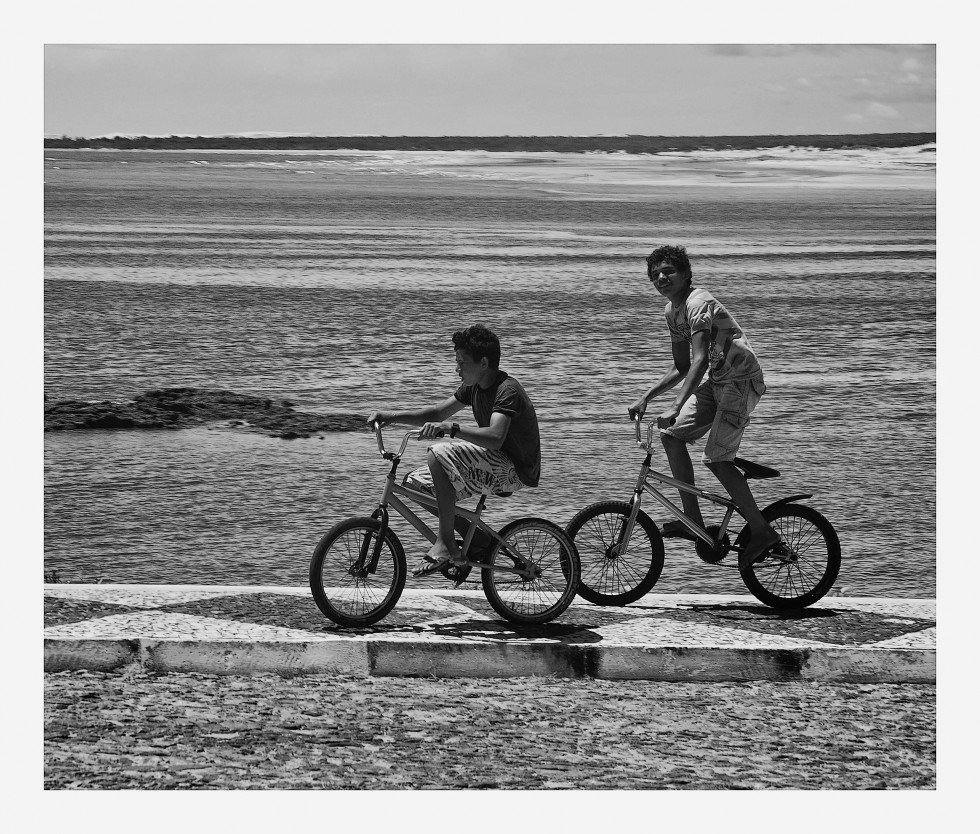"En bici por la ribera" de Analia Coccolo