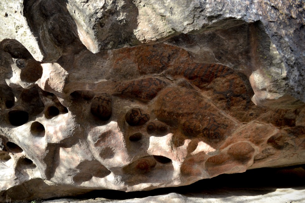 "Pinturas rupestres en Lihu Calel" de Daniel De Bona